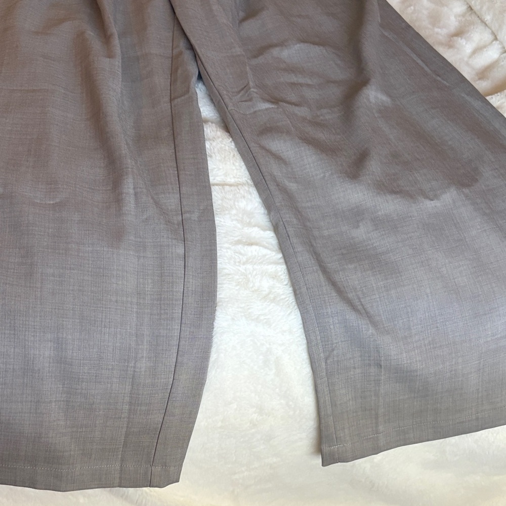 Chic Gray Women's Trousers - Picture 6 of 8